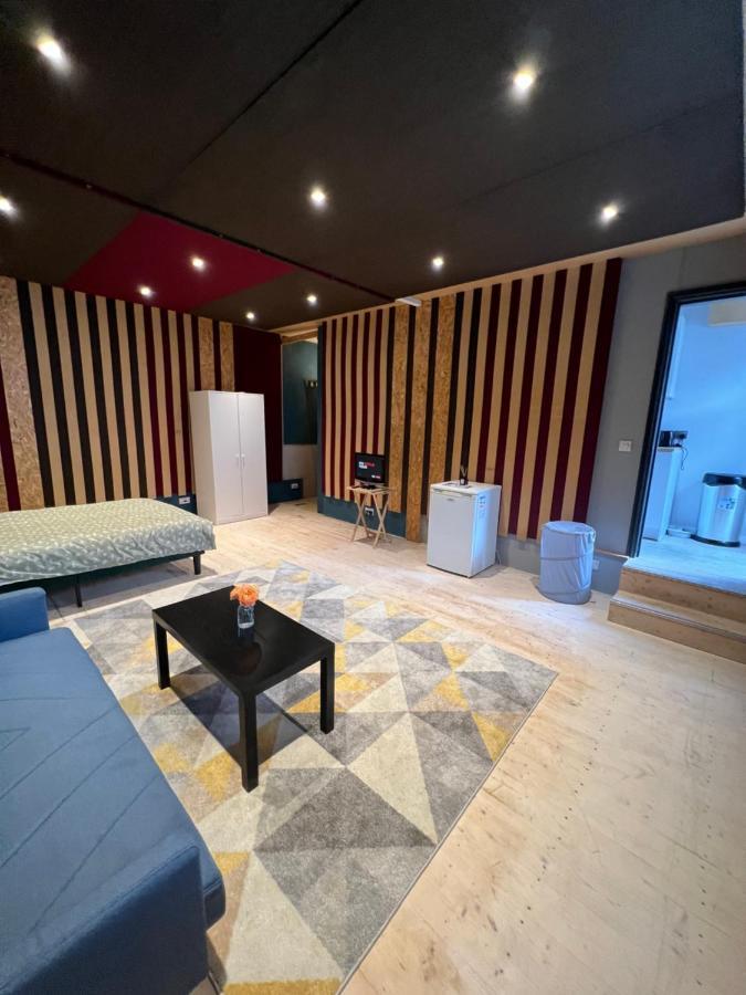 Newly Built Large Garden Ensuite Guest Studio Borehamwood Exteriör bild